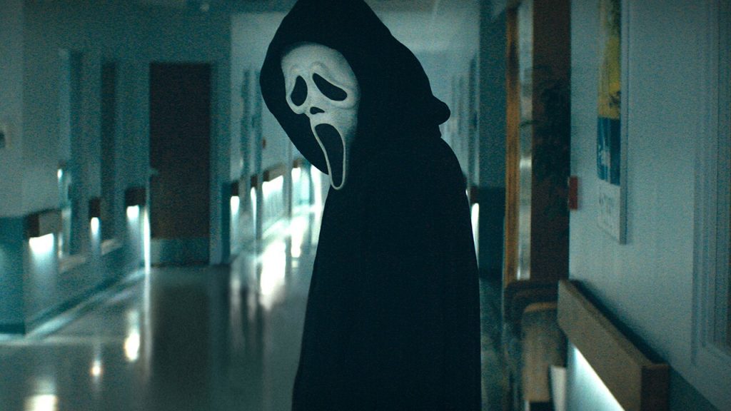 The iconic Ghostface killer returns in the 2022 film SCREAM.