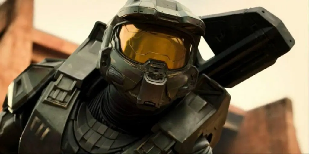 A close up of Master Chief in the battlefield as seen in the HALO series streaming on Paramount+