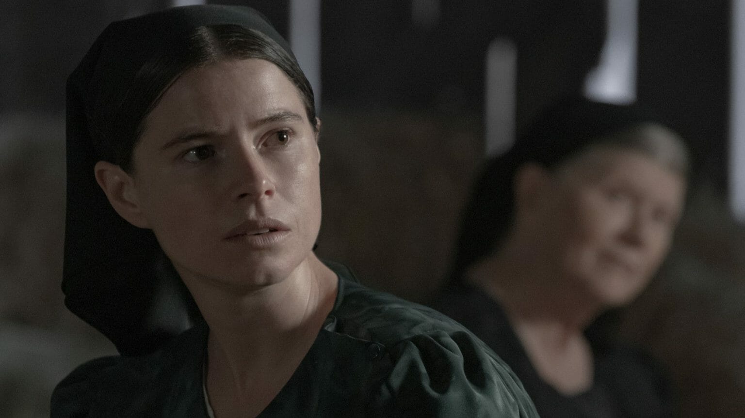 ‘Women Talking’ Review – An Everlasting Emotional Rollercoaster Jessie Buckley stars as Mariche and leads a powerful ensemble of Mennonite colony females in the drama film WOMEN TALKING.